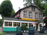 Straßenfront/Eiscafe 2004