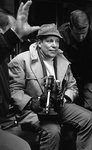Jürgen Roland bei den Dreharbeiten zu "Dem Täter auf der Spur" 1968