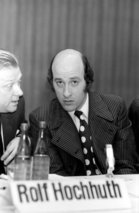 R. Lester mit R. Hochhuth